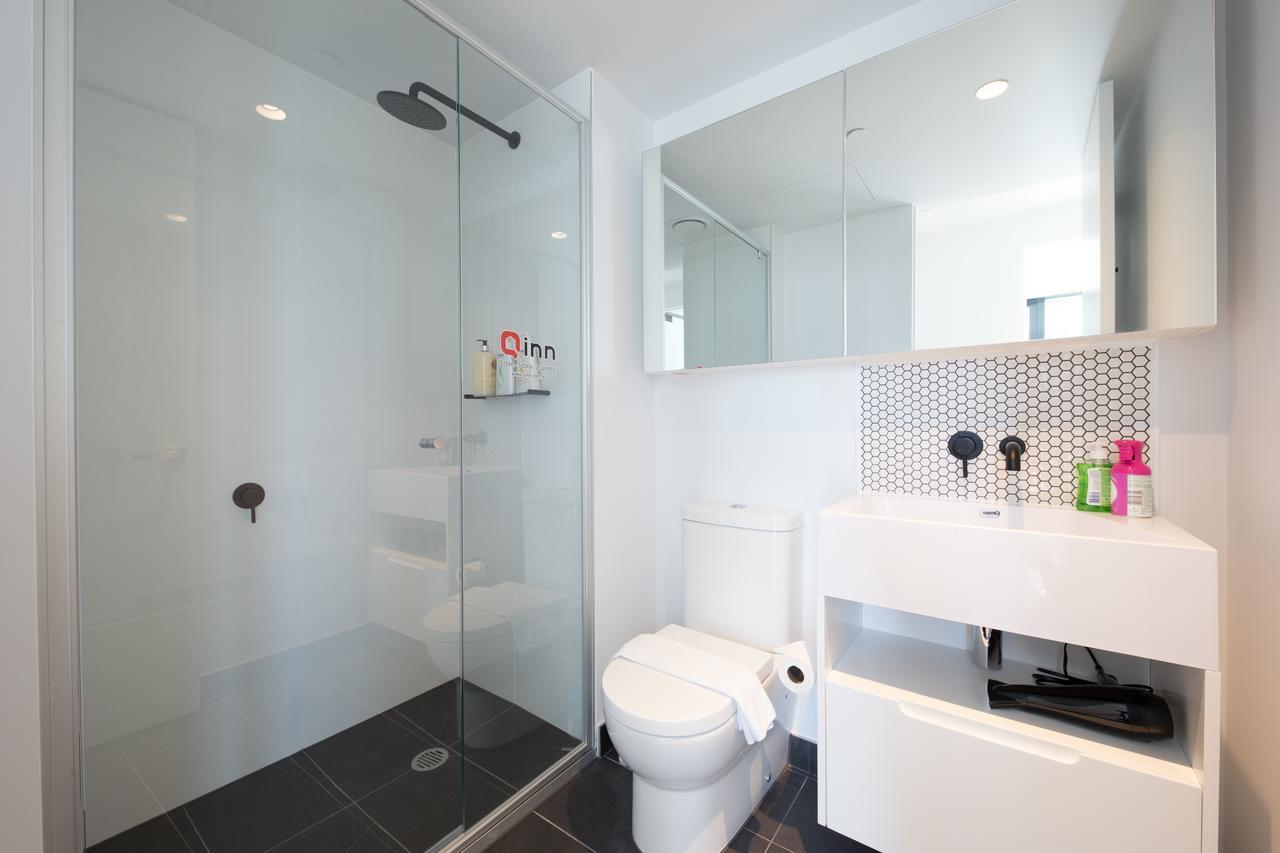 Light Tower Apartment Melbourne Exterior photo