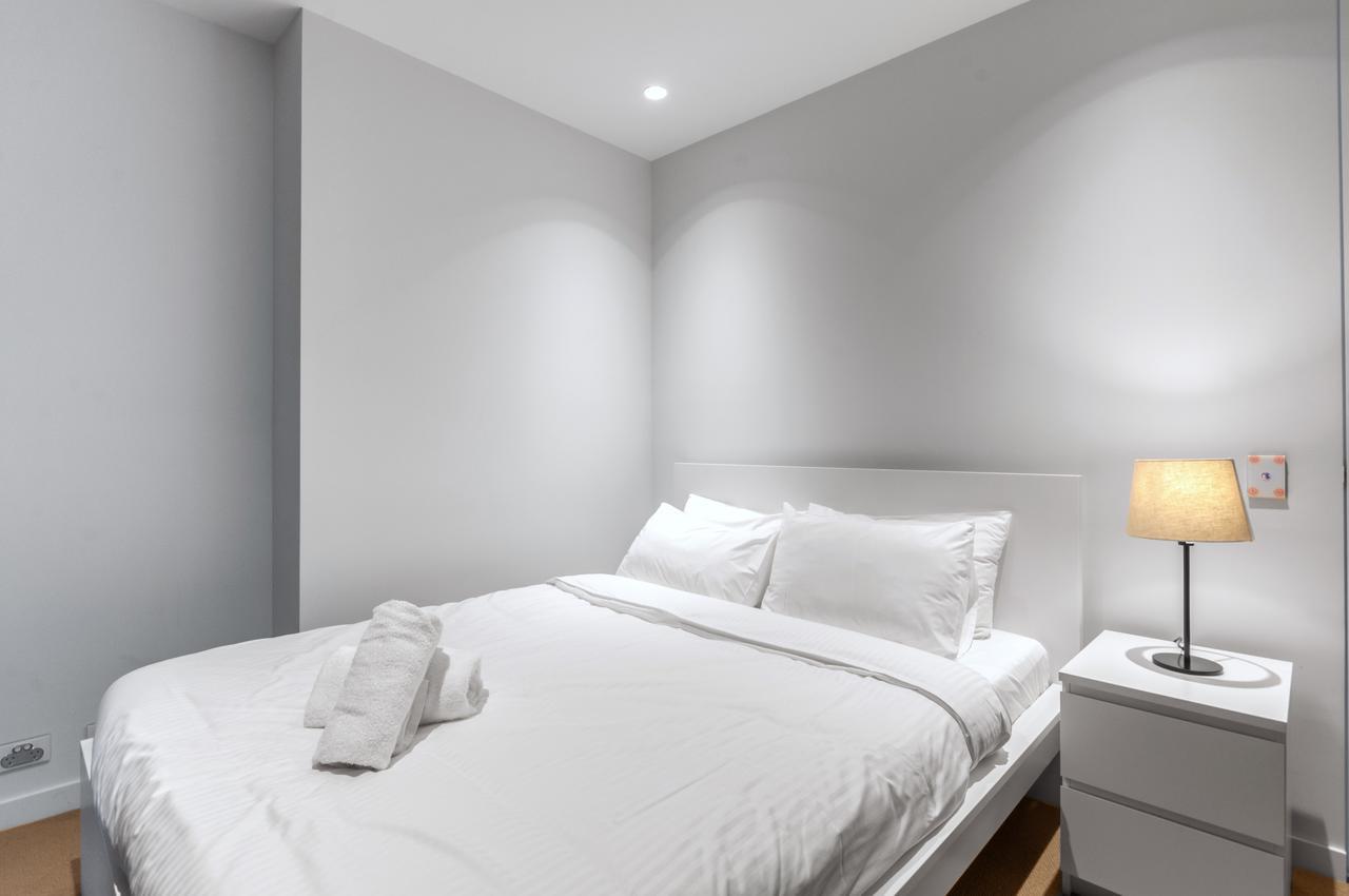 Light Tower Apartment Melbourne Exterior photo