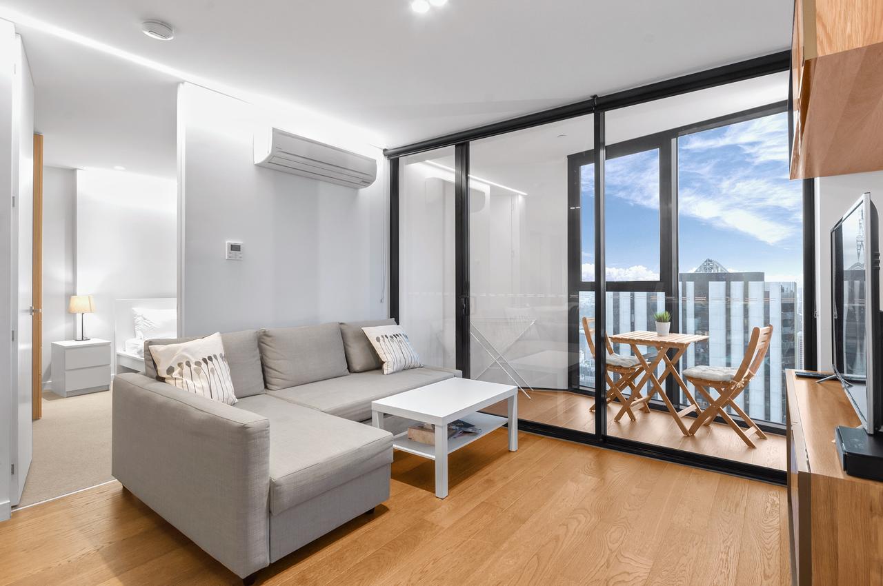 Light Tower Apartment Melbourne Exterior photo