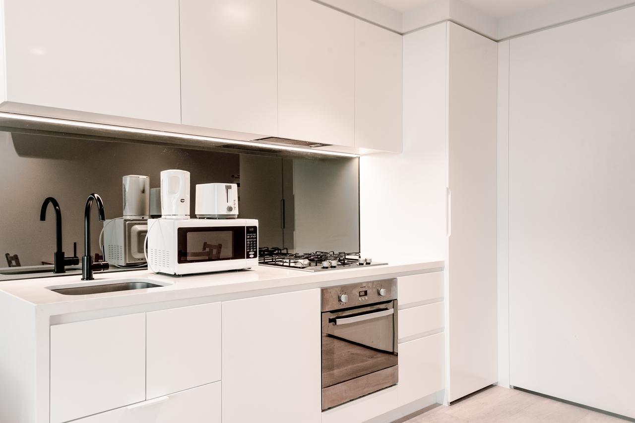 Light Tower Apartment Melbourne Exterior photo